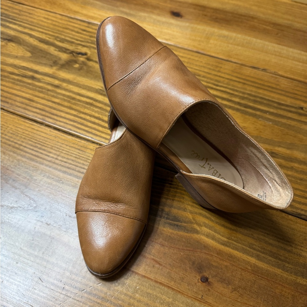 Elegant Tan Leather Loafers for Women